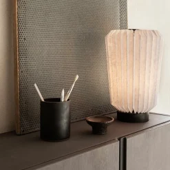 Filippa bordslampa vit/svart