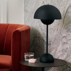 Flowerpot VP3 Bordslampa matt black