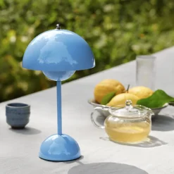 Flowerpot VP9 portabel bordslampa Swim blue