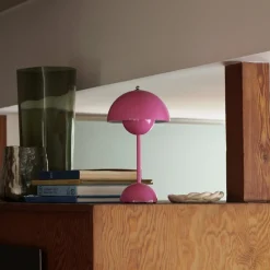 Flowerpot VP9 portabel bordslampa Tangy pink
