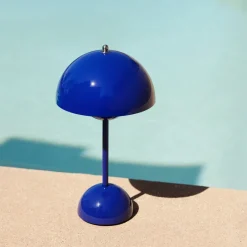 Flowerpot VP9 portabel bordslampa Cobalt Blue