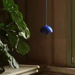 Flowerpot VP10 taklampa Cobalt Blue