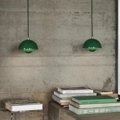 Flowerpot VP10 taklampa Signal Green