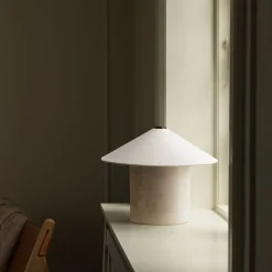 Futé 350 bordslampa cream