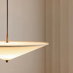 Futé 600 taklampa cream