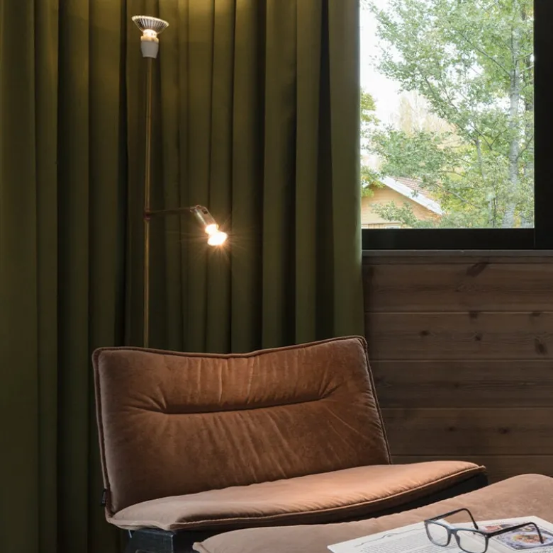 Galax golvlampa rå mässing