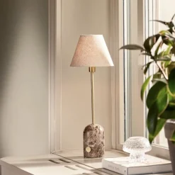 Gino 20 bordslampa brun/mässing