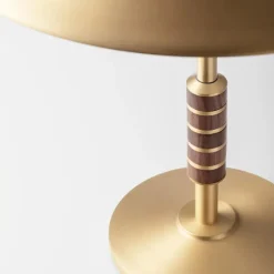 Governor 250 bordslampa mässing/valnöt