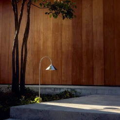 Grasp garden spear brushed aluminium
