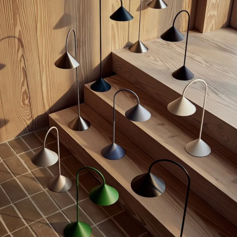 Grasp H47 portabel bordslampa skyway blue