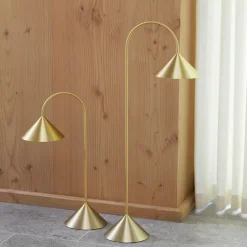 Grasp H72 portabel bordslampa solid brass