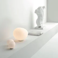 Gregg piccola bordslampa vit med dimmer