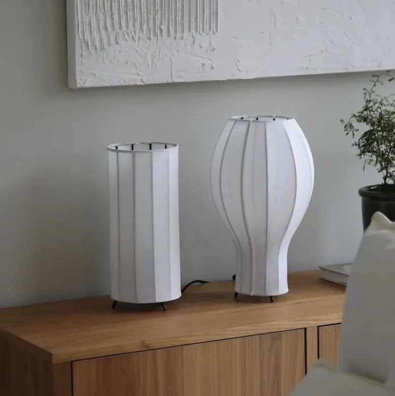 Hikari bordslampa vit/svart