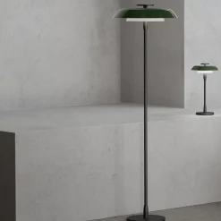 Horisont golvlampa mattsvart/blank skogsgrön