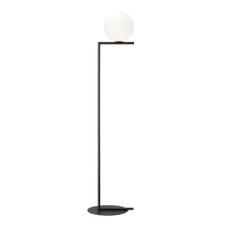 IC Lights F1 golvlampa matt svart