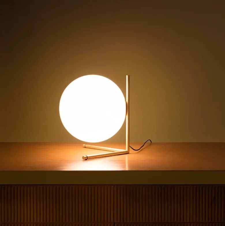IC Lights T2 bordslampa borstad mässing