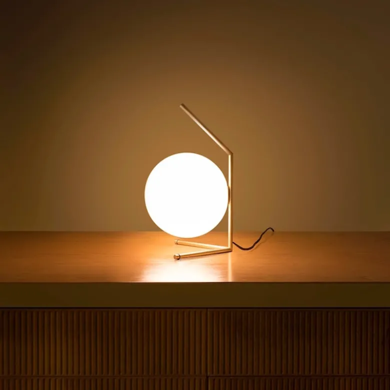 IC Lights T1 Low bordslampa borstad mässing