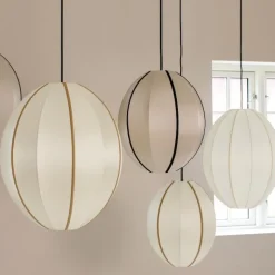 Indochina Oval L lampskärm offwhite whit amber ribbon