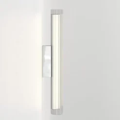 Io 665 vägglampa IP44 polerad krom