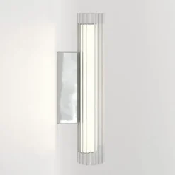 Io 420 vägglampa IP44 polerad krom