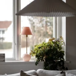 Iris 20 bordslampa blush