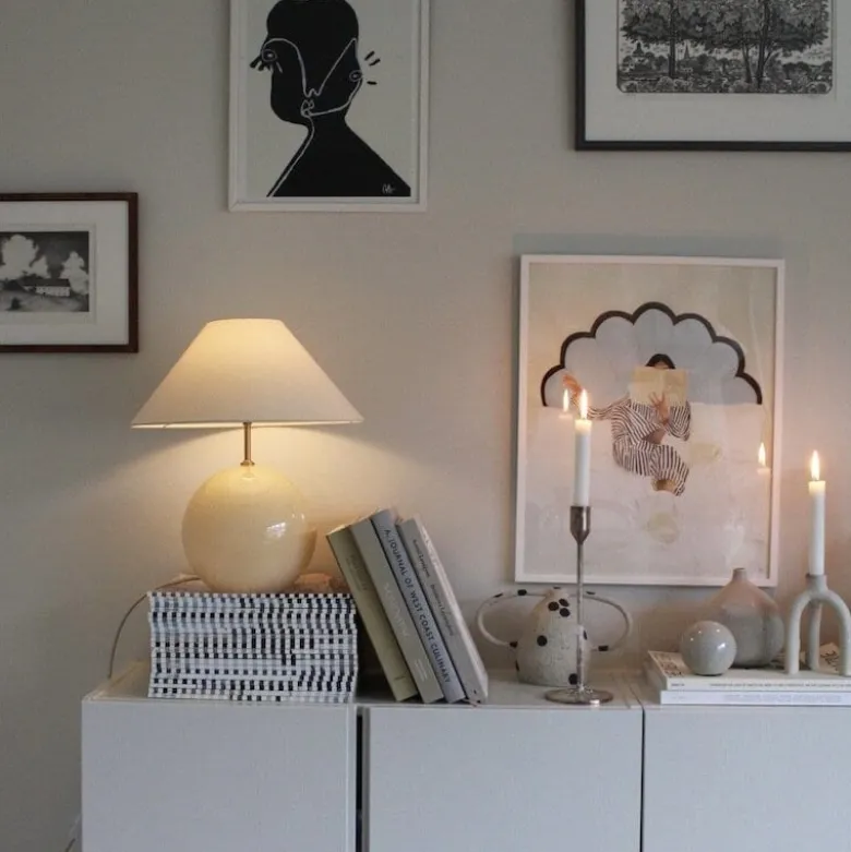 Iris 35 bordslampa creme
