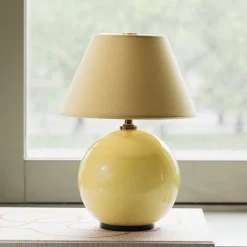 Iris 16 Portabel Bordslampa Butter yellow