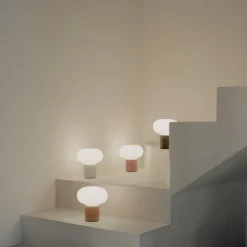 Karl-Johan Portable bordslampa Earth Red