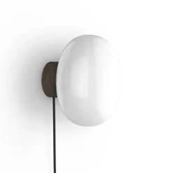 Karl-Johan vägglampa rökt ek/opalglas