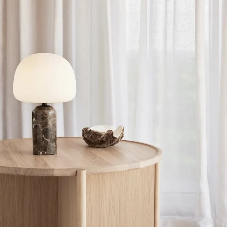 Kin H33 bordslampa brun marmor