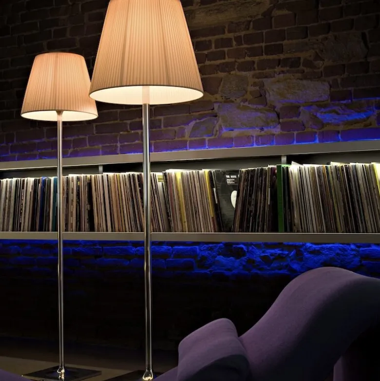 Ktribe F2 golvlampa fabric