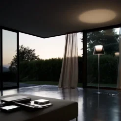 Ktribe F2 golvlampa fumée