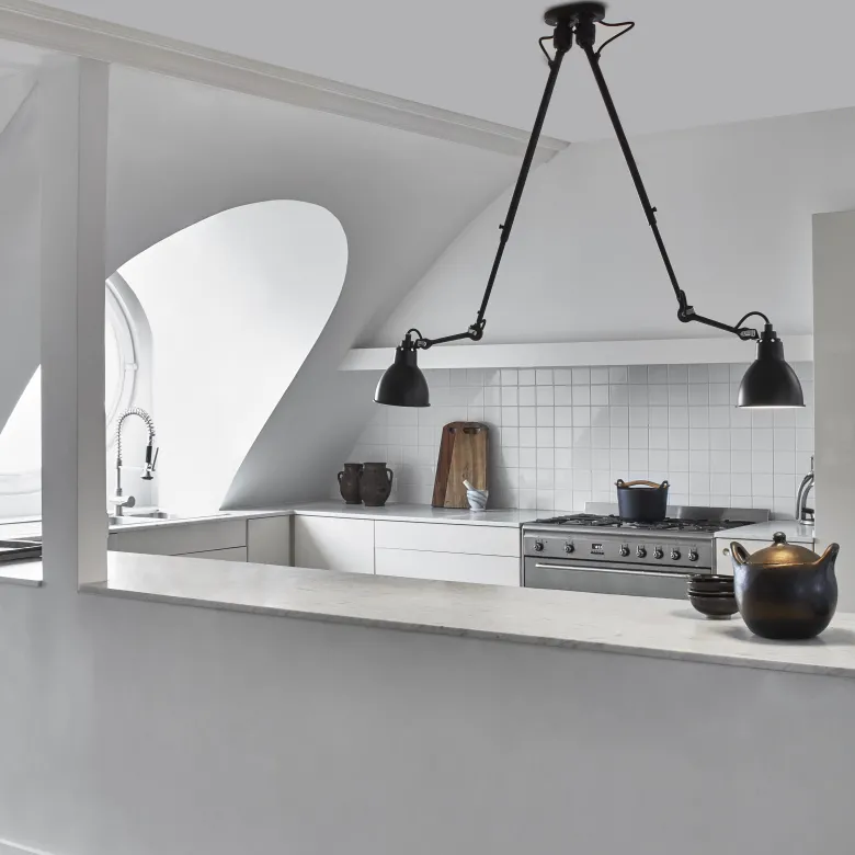 Lampe Gras N°302 double taklampa round svart