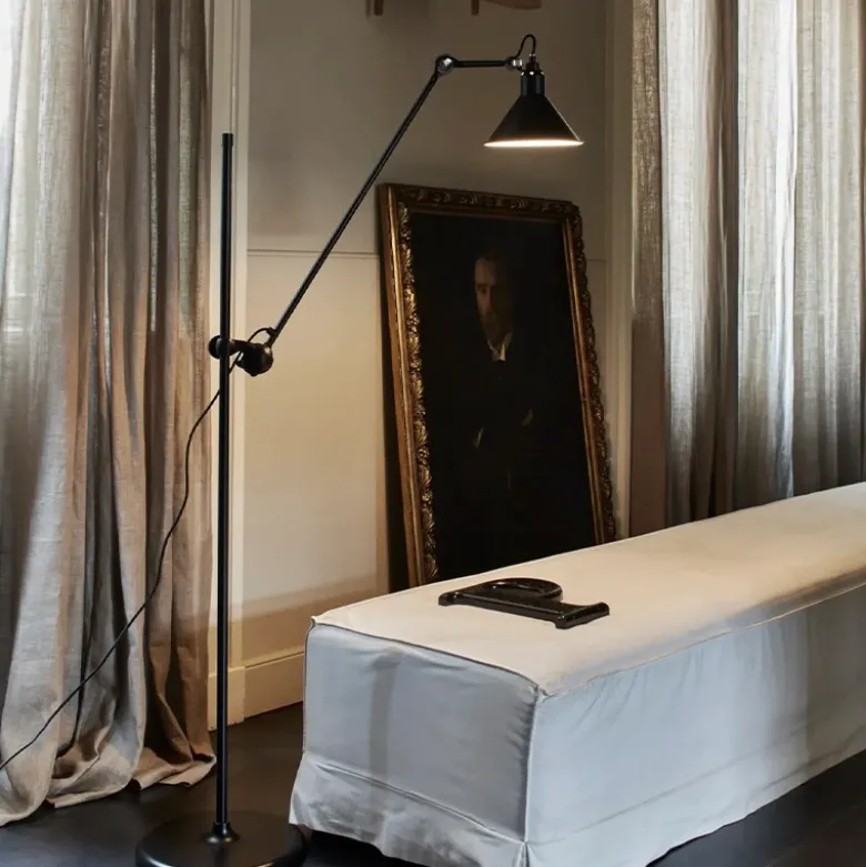 Lampe Gras N°215 golvlampa conic svart