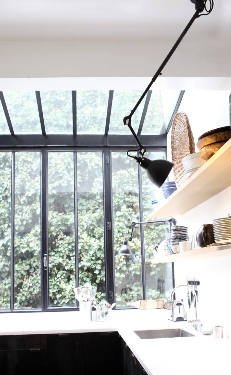 Lampe Gras N°302 taklampa round svart