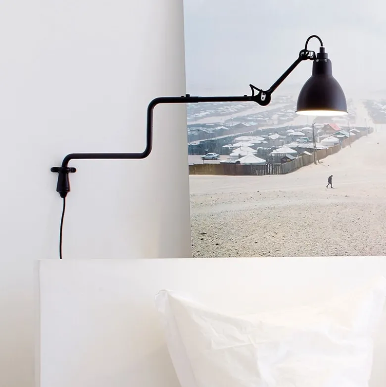 Lampe Gras N°303 vägglampa round svart