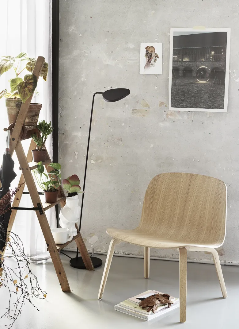 Leaf Golvlampa svart