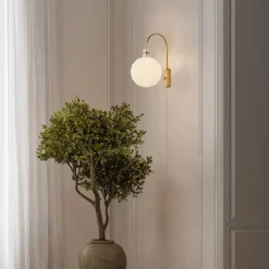 Le Klint 101 small vägglampa mässing