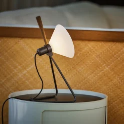 Le Klint 356 Spot tak-/vägglampa svart/rökt ek