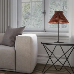 Le Klint 334T bordslampa svart/chokolate
