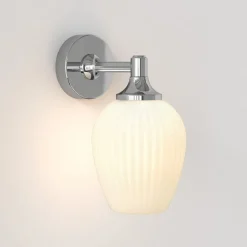 Liberty vägglampa IP44 krom