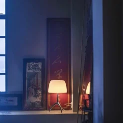 Lumiere piccola bordslampa med dimmer champagne/varmvit