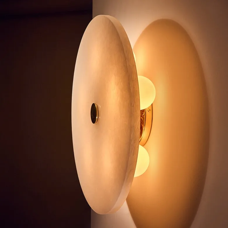 Magma Large Vägglampa med Five Sphere G70 LED Bulbs Polarvit/mässing