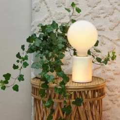 Marble bordslampa white polished