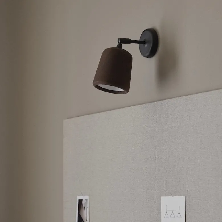 Material vägglampa rökt ek/svart
