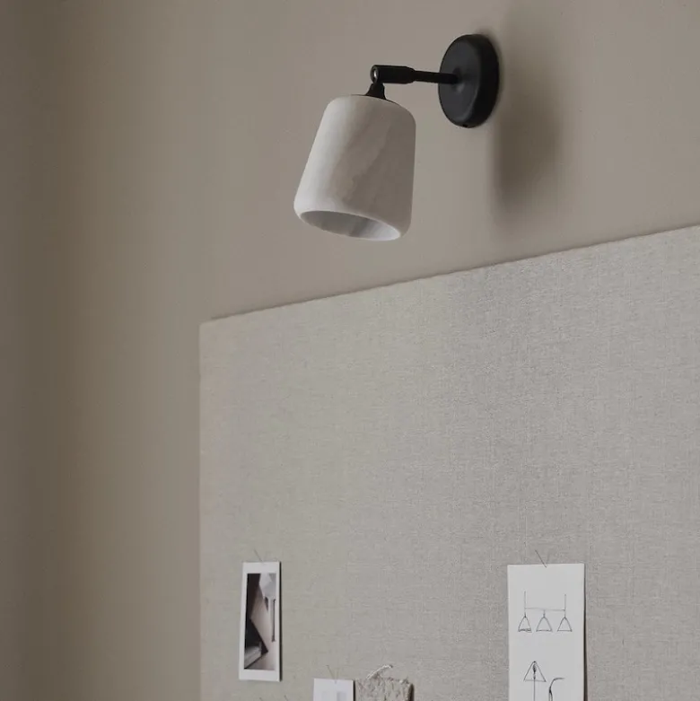 Material vägglampa vit marmor/svart