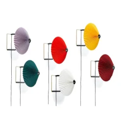 Matin 300 vägglampa bright red/brass