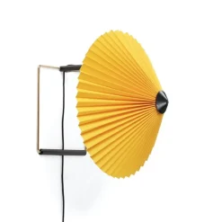 Matin 300 vägglampa yellow/brass
