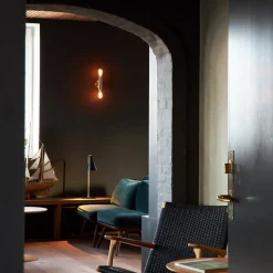 Miller bordslampa svart/mässing