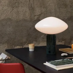 Mist AP17 bordslampa guatemala verde/opalglas